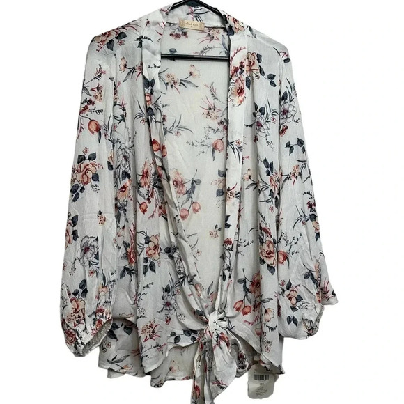 Altar’d State NWT’s tie front long sleeve floral kimono.size medium - Picture 1 of 7